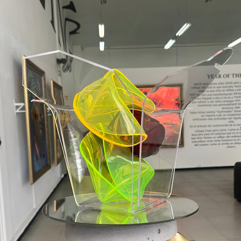 Amor a primera vista ESCULTURA con 3 grandes