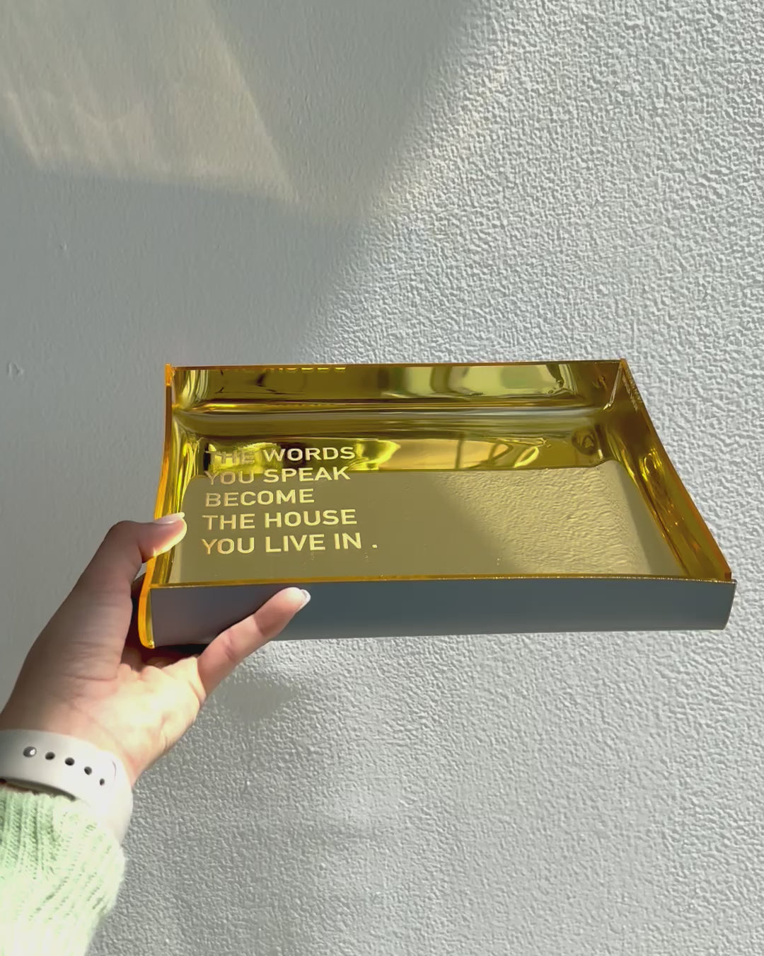 Charola espejo dorada